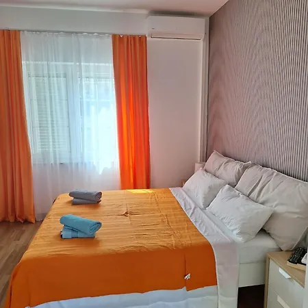 Apartament Marina *